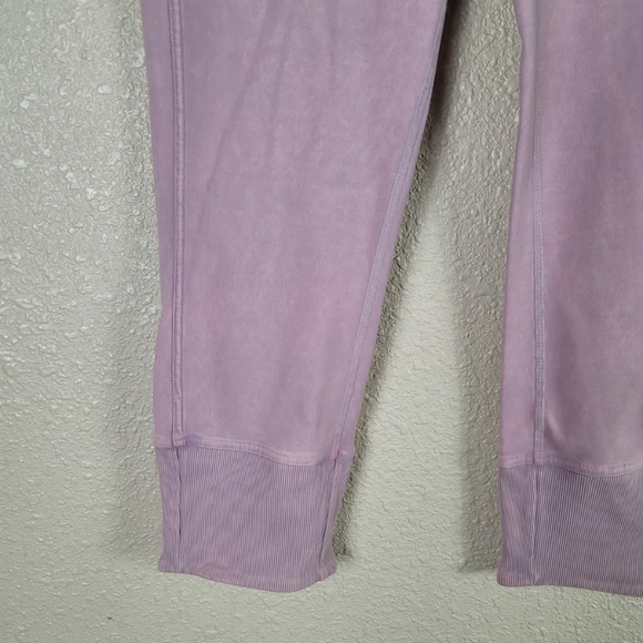 Lululemon Winder Under Crop Size 10 Ribbed purple - Picture 7 of 10